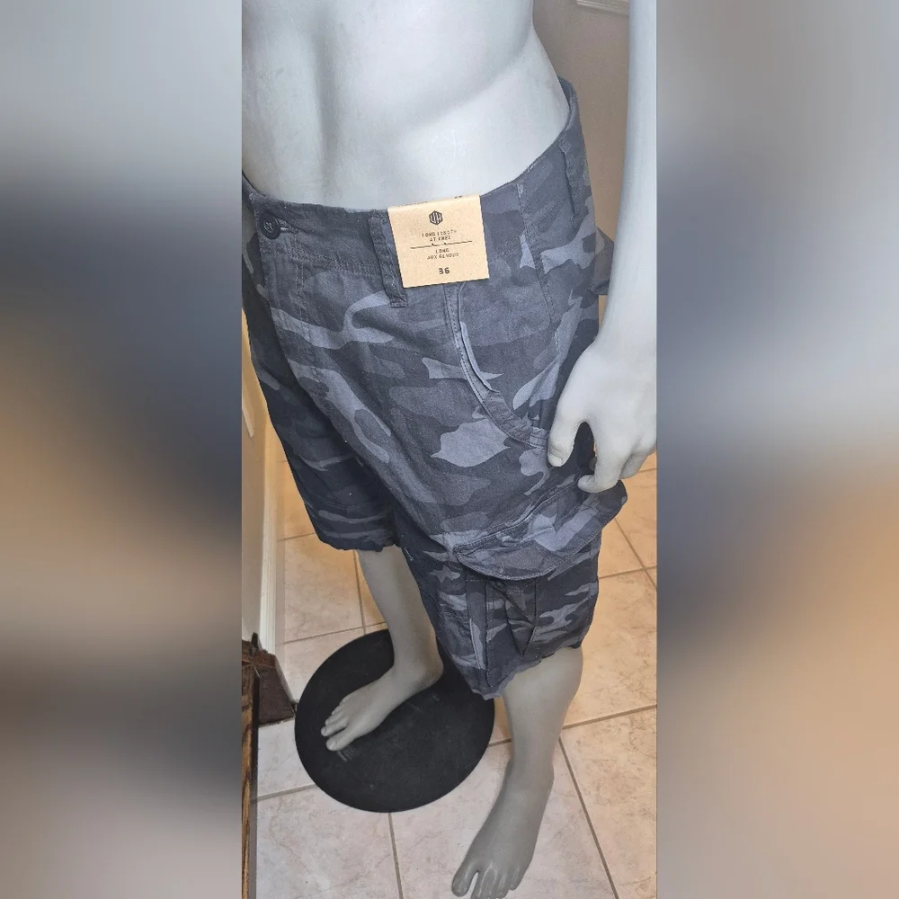 Urban Heritage Black and Gray Camo Cargo Shorts - Picture 7 of 11